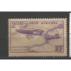 França - Ae7 - Avião